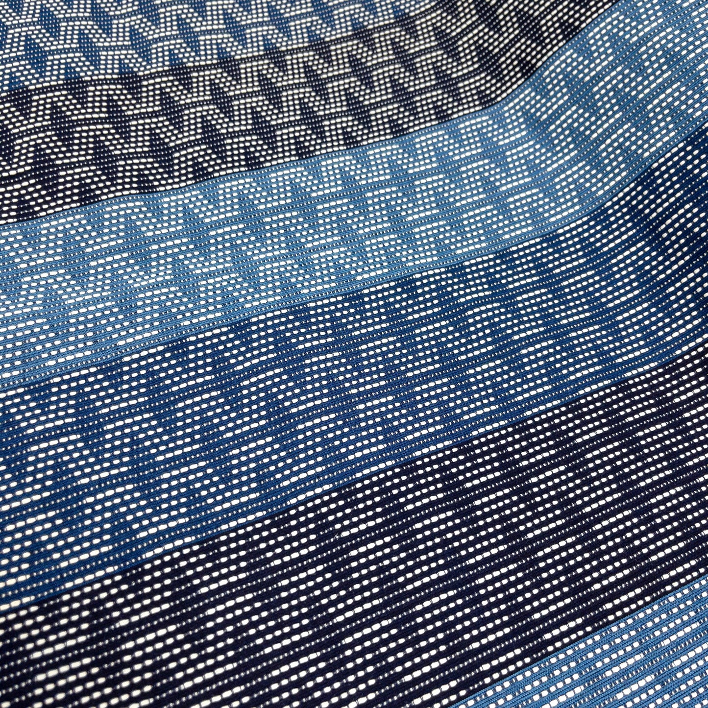Japan | Indigo Katsuo Sashiko zigzag | Sashiko-ori 刺子織