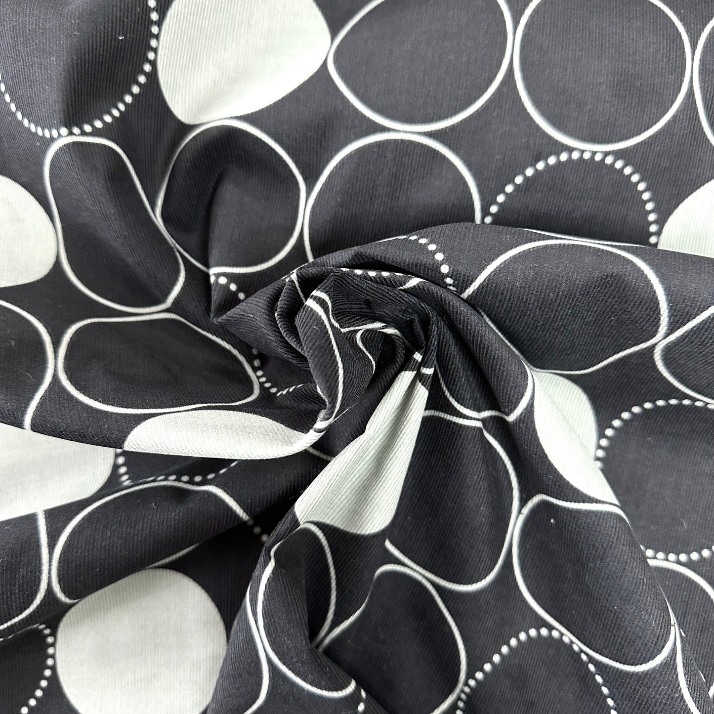 Japan | circle 圓形 圓圈 點 | cotton printed corduroy 薄燈芯絨