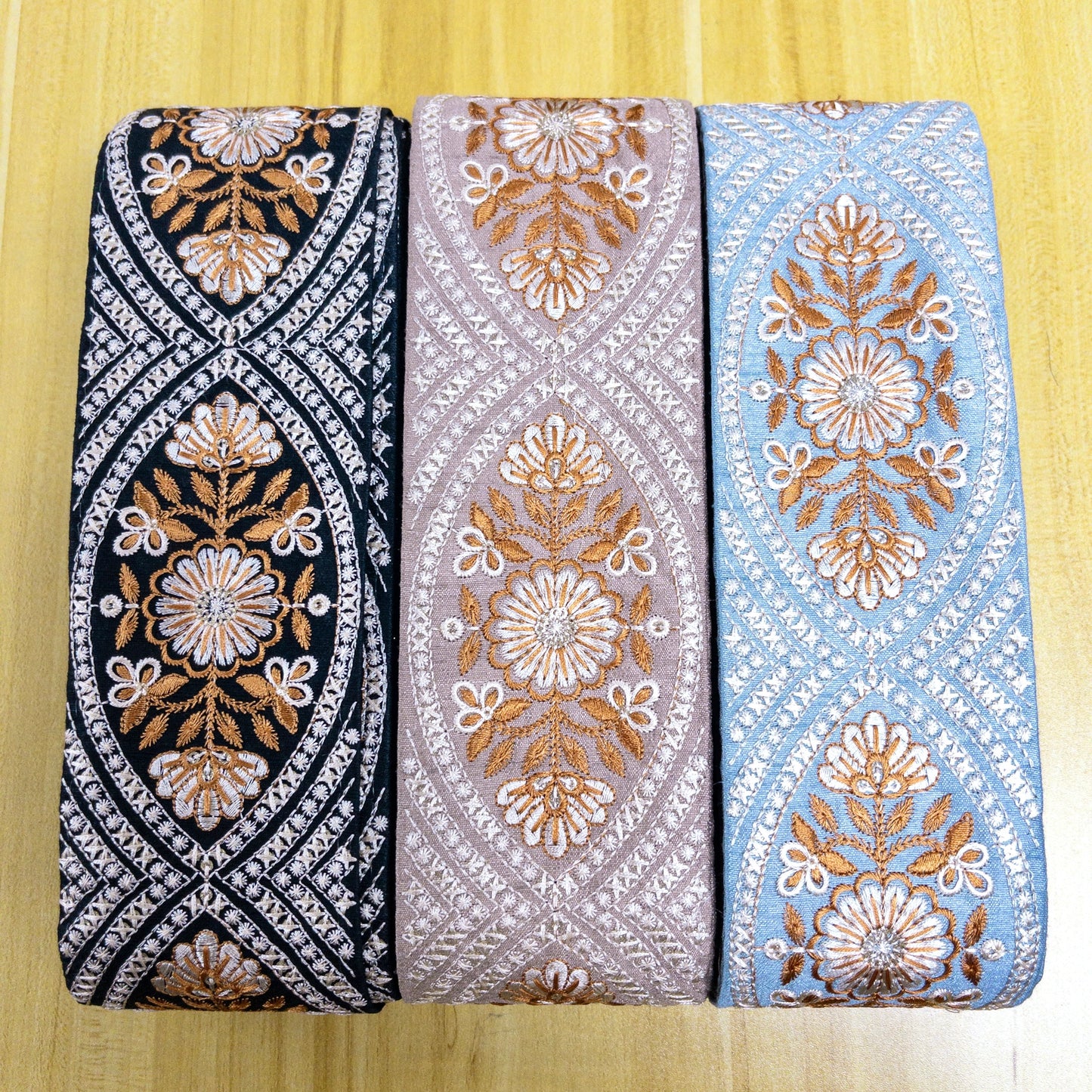 embroidery webbing 刺繡帶 | curved line flower 彎線花騰 7cm