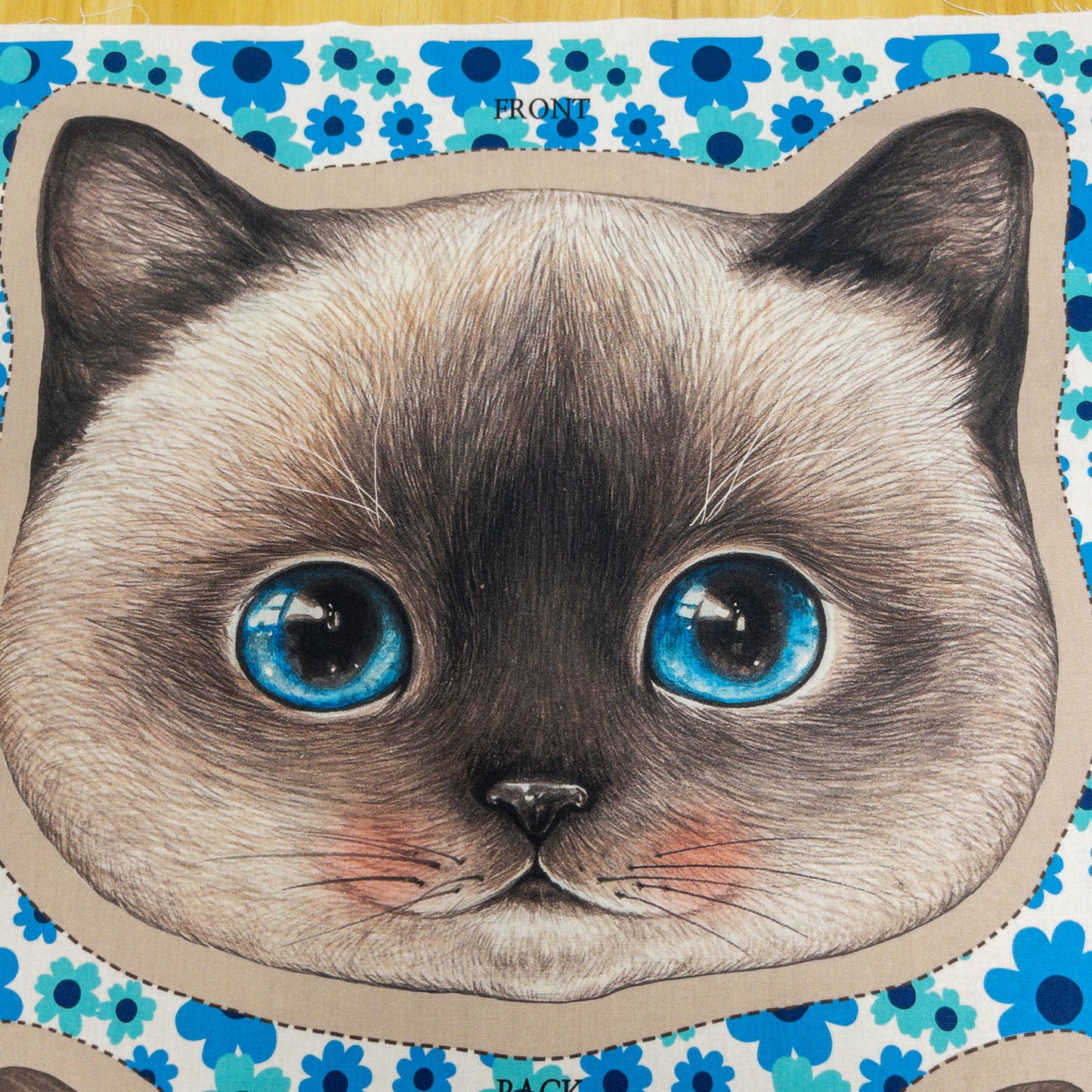 Unclecat 貓叔叔 | Klaudy cushion 大頭枕定位布 | cotton linen 棉麻