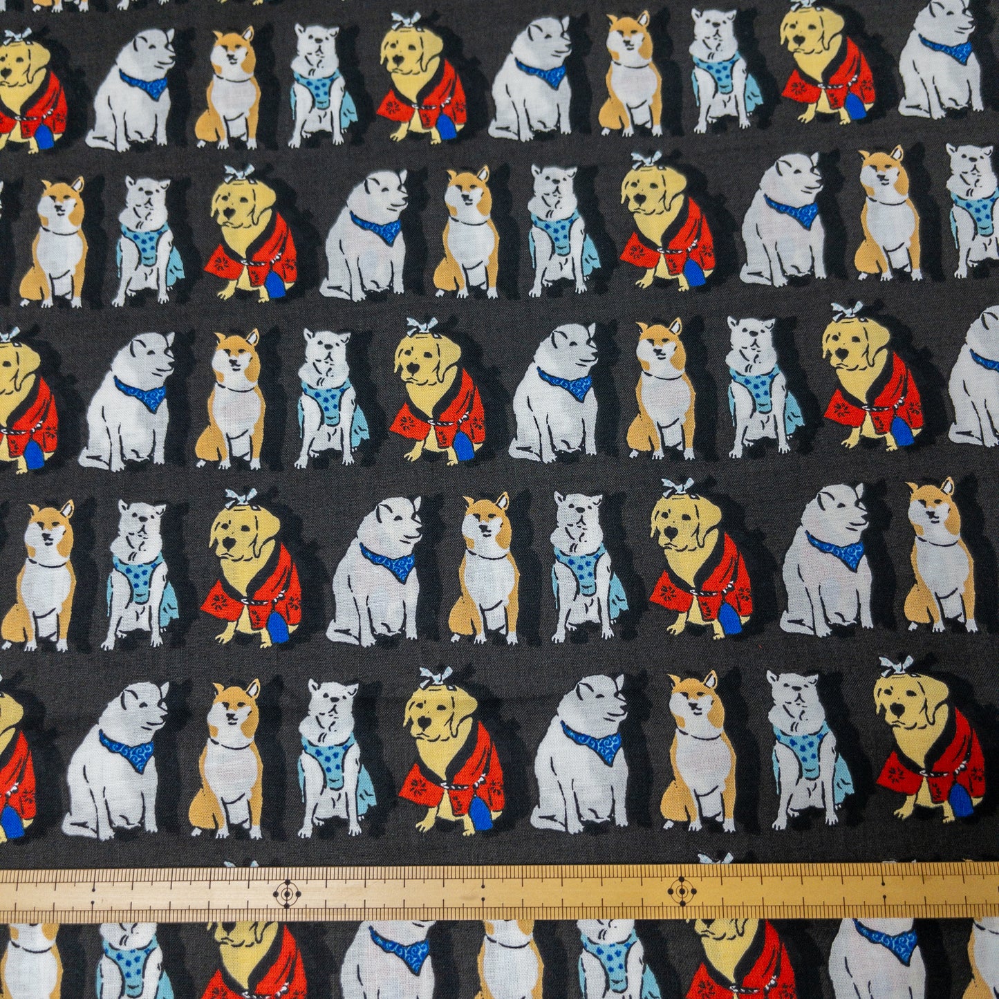Japan | dogs everywhere 狗狗排排企 | cotton printed sheeting 純棉