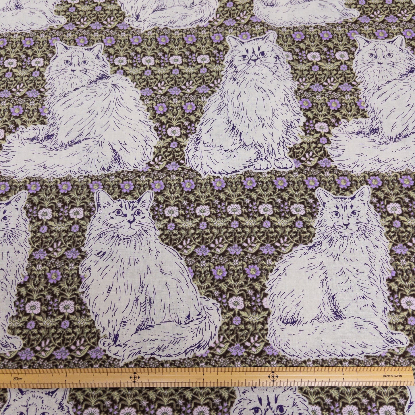 Japan | flowers with cats 歐洲風格紫花貓 | cotton printed shirting 純棉