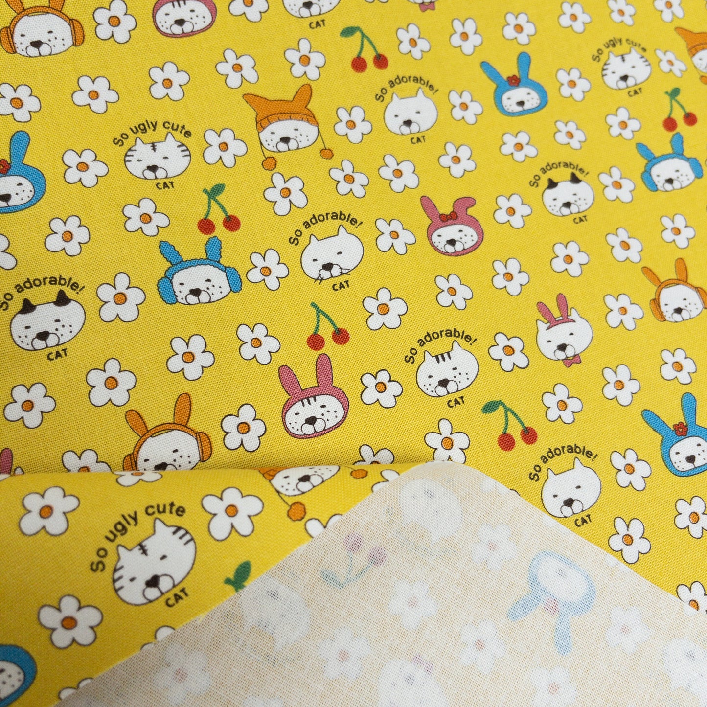 Kobayashi | floral cats with hat花和帶帽貓貓 | cotton printed canvas 純棉