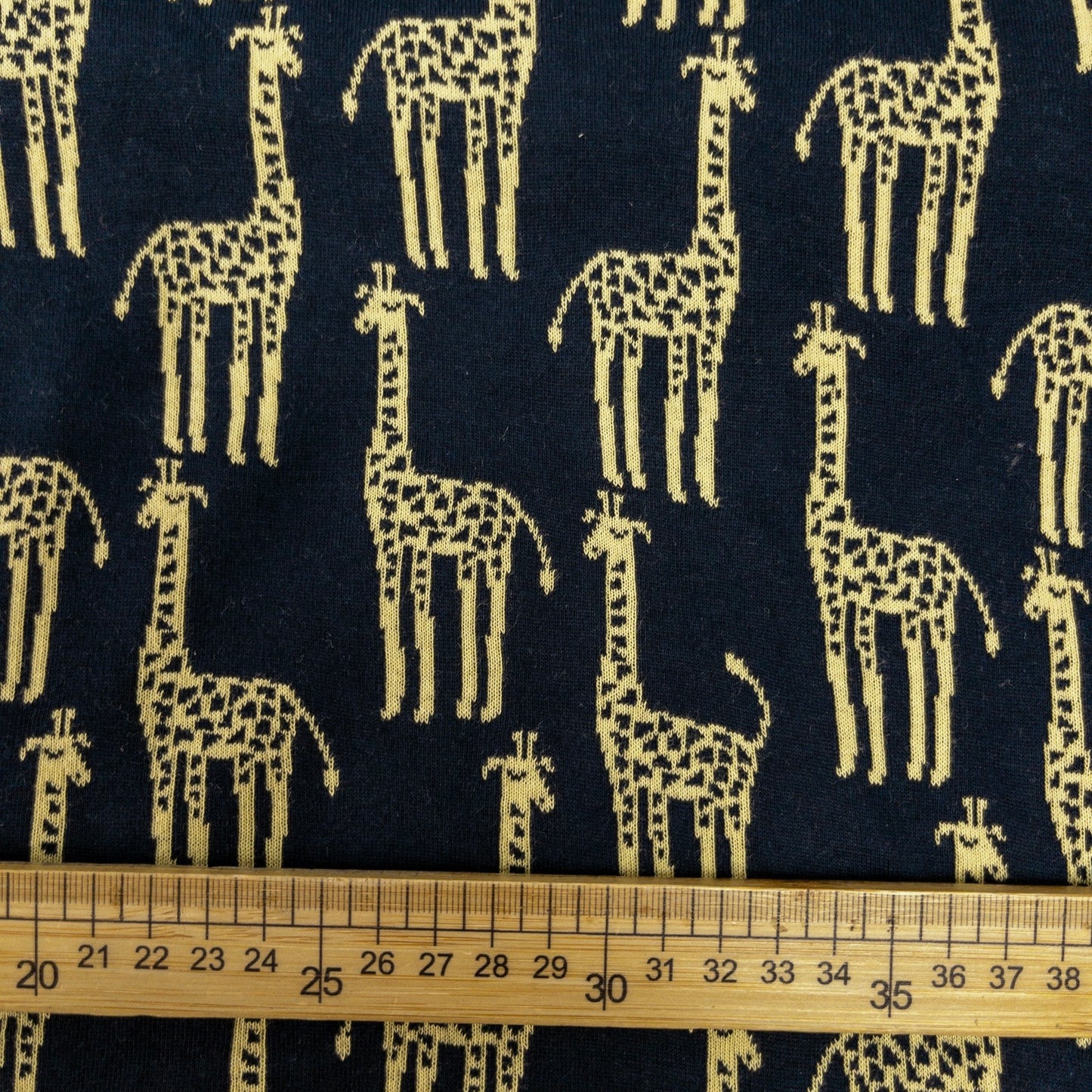 maffon | giraffe navy yellow 長頸鹿 深藍+黃色 | cotton jacquard knit 雙面純棉提花針織 - 160cm