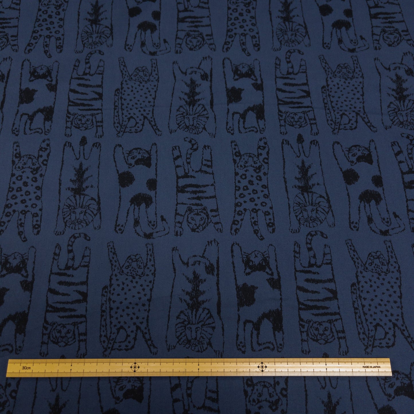 Japan | lying animals 趴趴動物 | cotton printed 40s 純棉