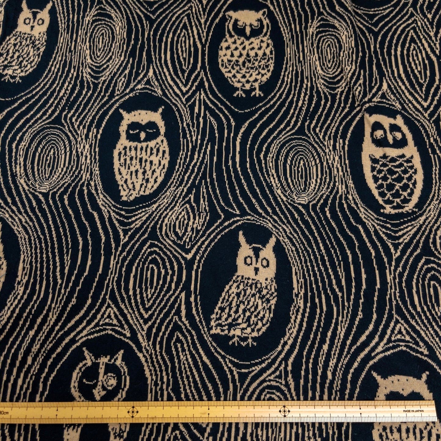 maffon | owl black walnut 貓頭鷹 黑+啡 | cotton jacquard knit 雙面純棉提花針織 160cm