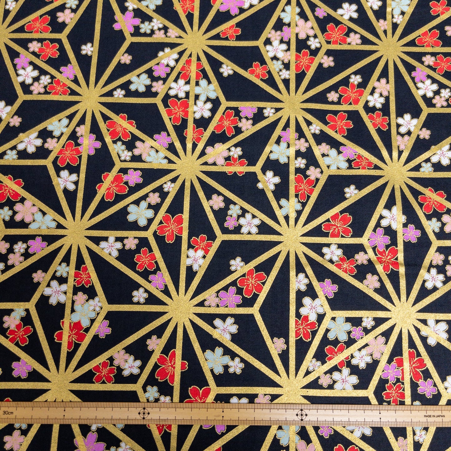 Japan | japanese hot stamping flower pattern 燙金粗線麻之葉櫻花 | cotton printed poplin 竹節純棉