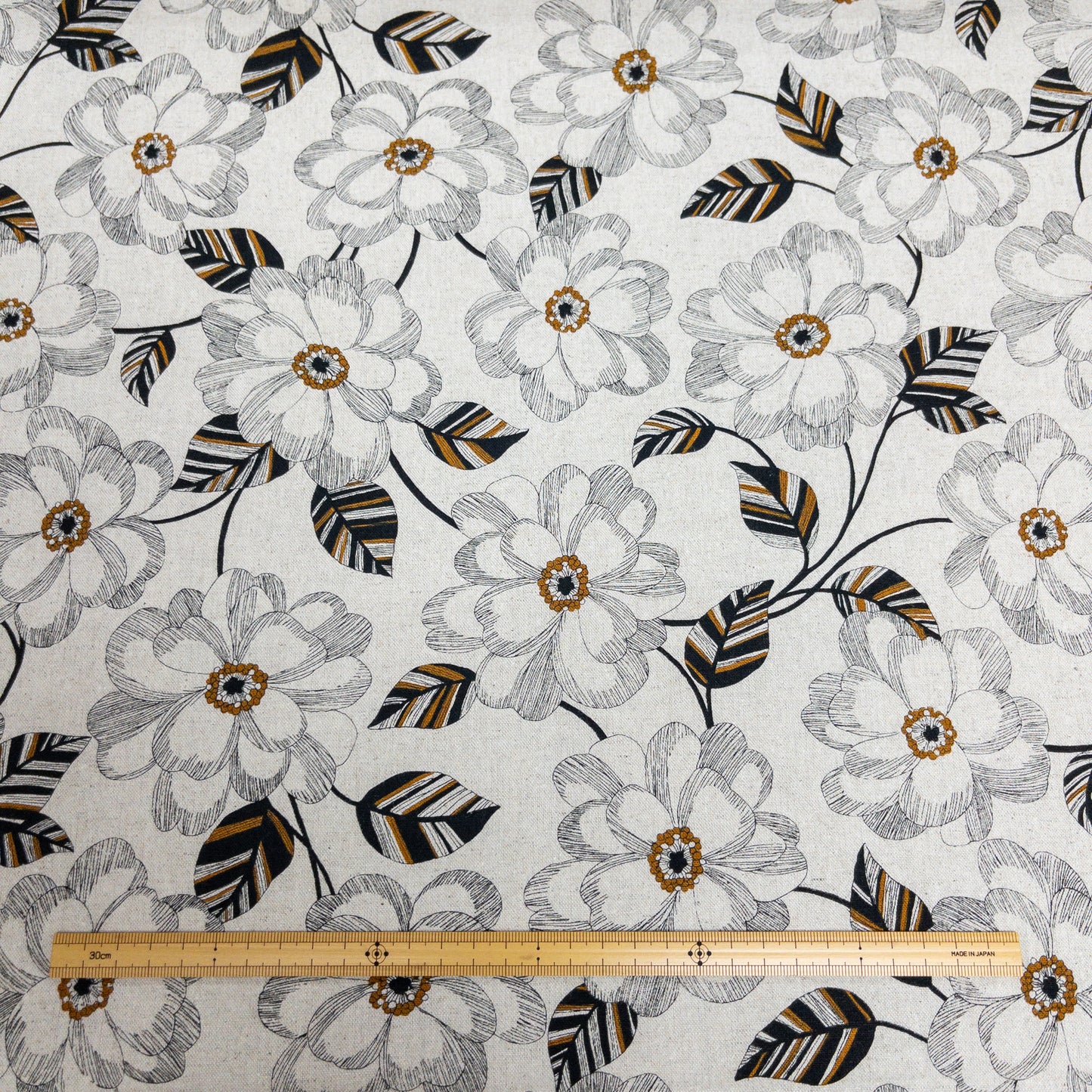 Japan | flowers 鋼筆線條大花 | cotton linen 棉麻