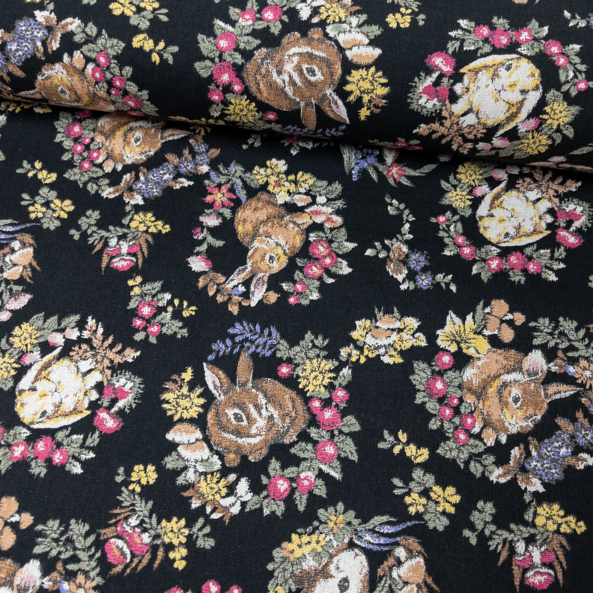 Japan | bunny will flowers 兔子花環 | cotton linen printedcanvas 棉麻