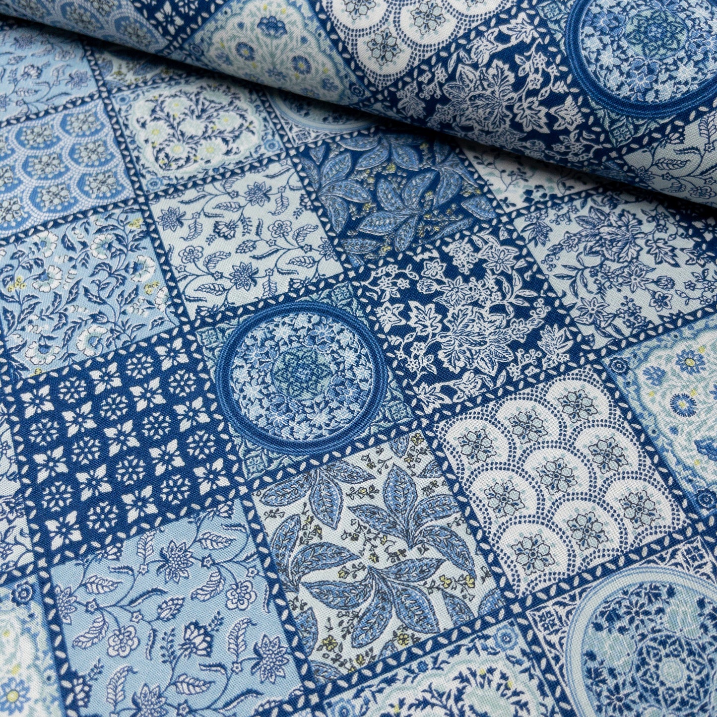 Japan | argyle pattern 菱形花磚 | cotton printed shirting 純棉