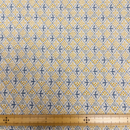 Japan | Bird checkerboard 格紋千鳥 | cotton printed linen canvas 棉麻