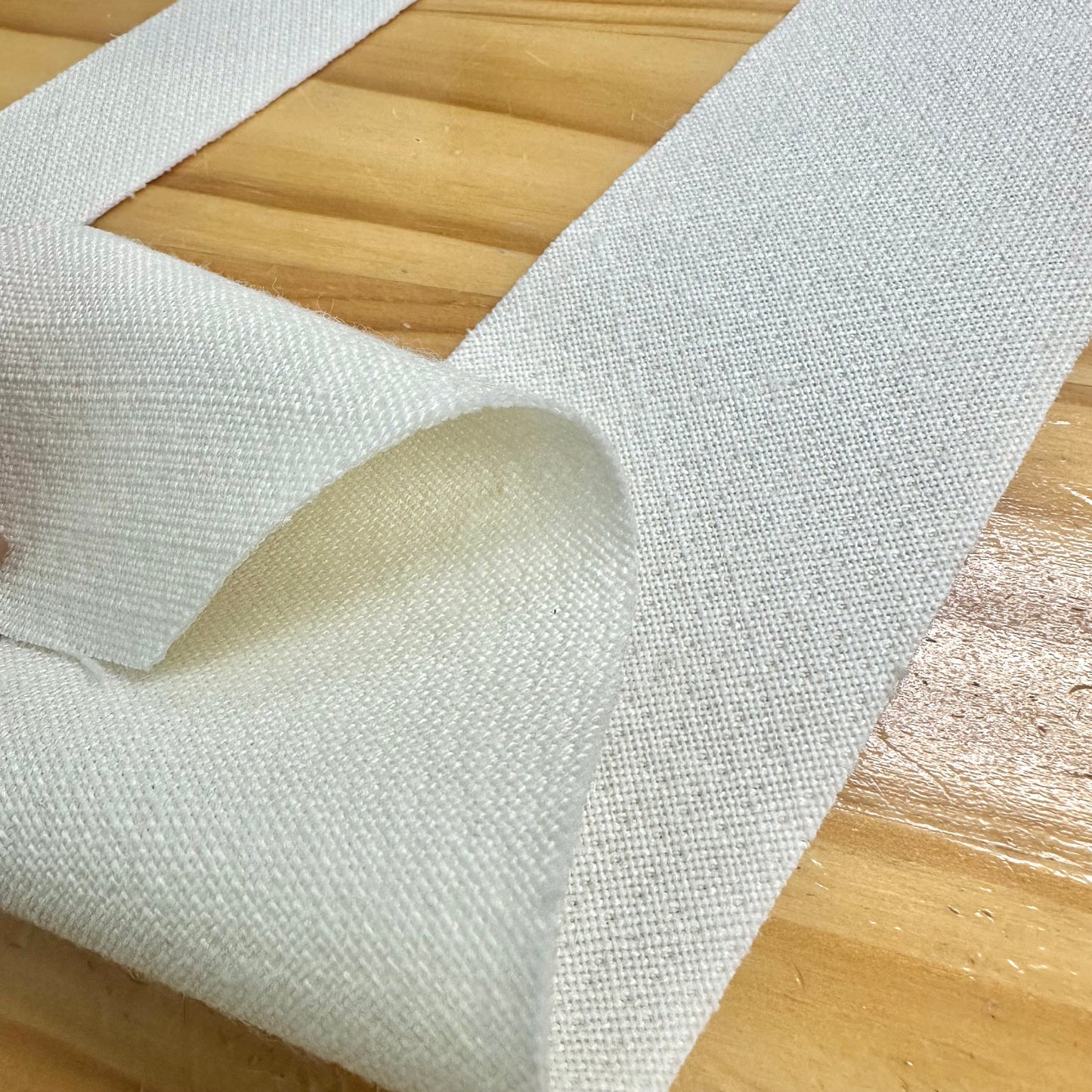 Japan | necktie interlining 羊毛混紡 領呔芯 領帶芯 內裡（已裁剪好可直接使用）