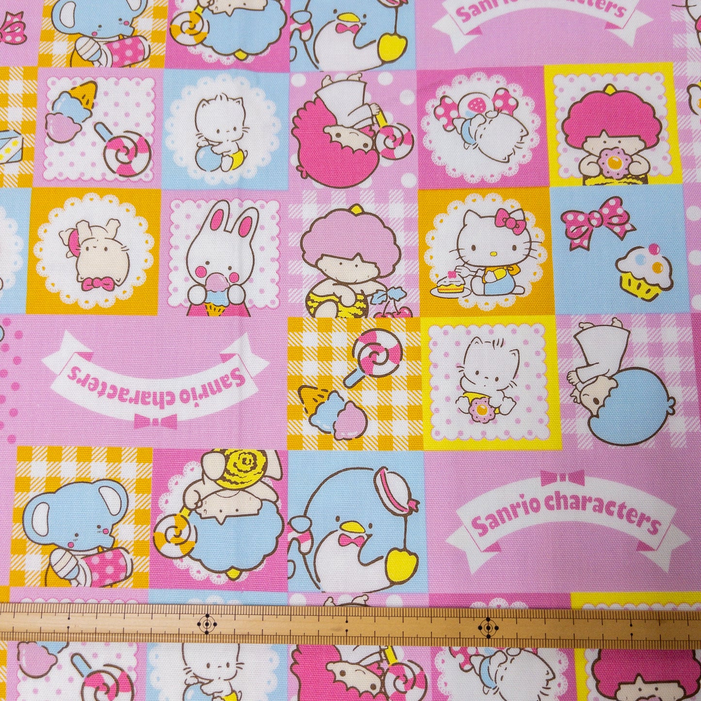 Japan | Sanrio Family 拼格仔 | cotton printed oxford 純棉