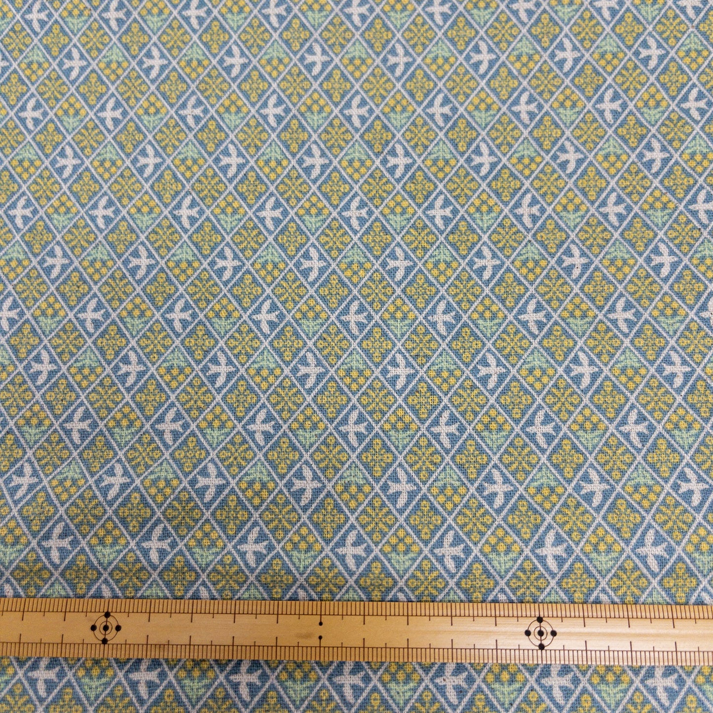 Japan | Bird checkerboard 格紋千鳥 | cotton printed linen canvas 棉麻