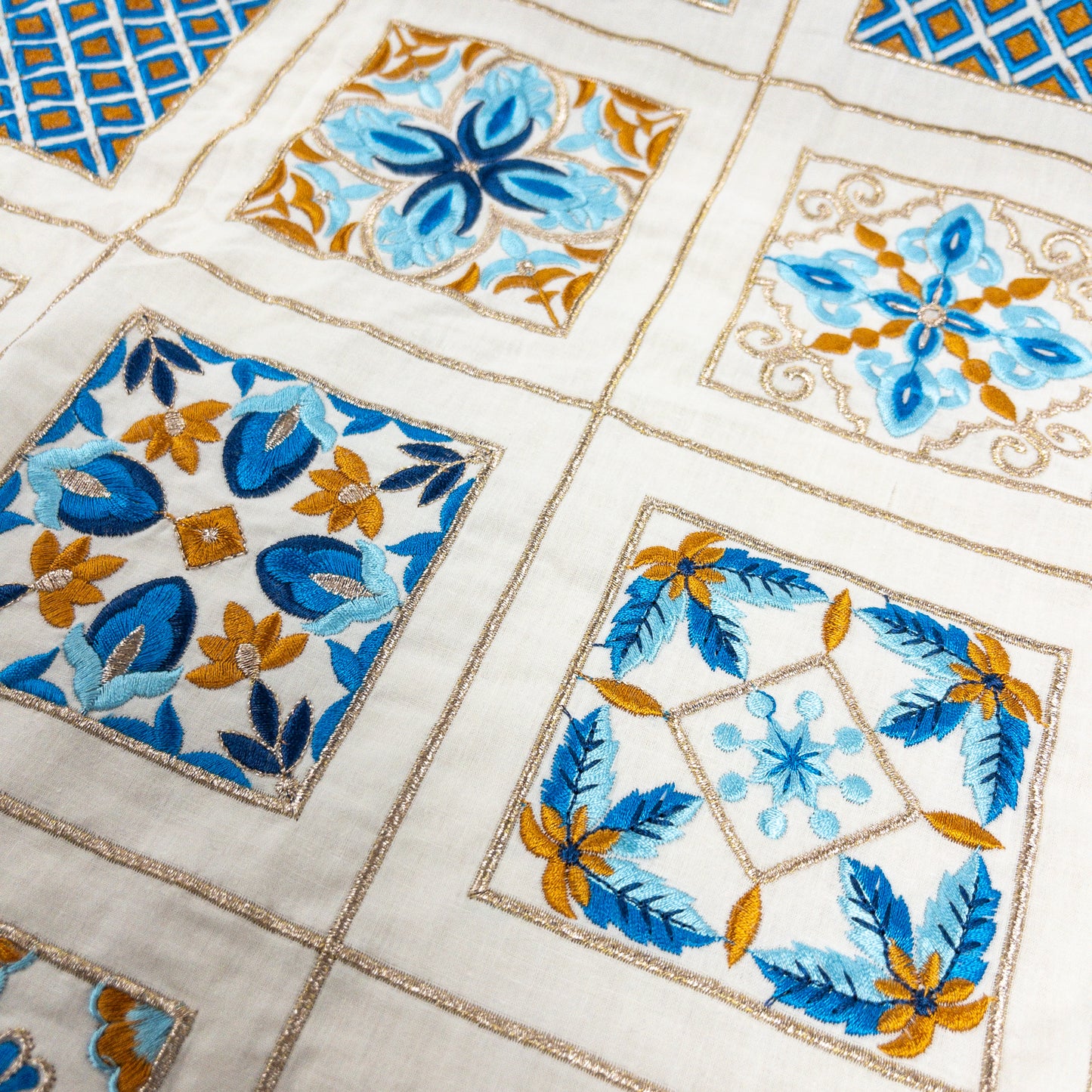 India | plaid embroidered fabric 方格紋刺繡布 | cotton 純棉