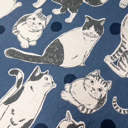 Kobayashi | Nordic Polka Dot Cat 波點大貓 | cotton linen 棉麻