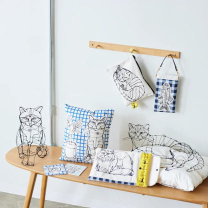 ＋HAyU fabric | HAyU CAT | cotton linen printed canvas 棉麻 (110x98cm)
