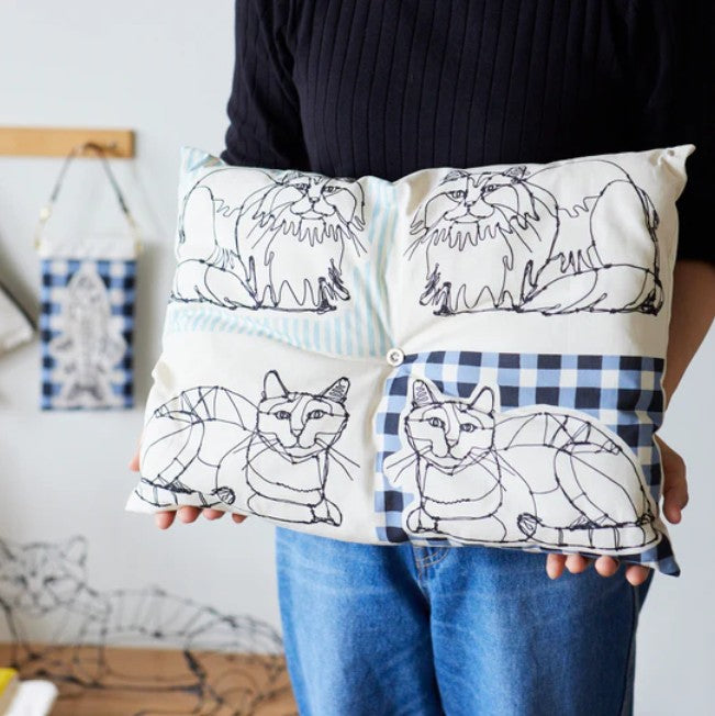 ＋HAyU fabric | HAyU CAT | cotton linen printed canvas 棉麻 (110x98cm)
