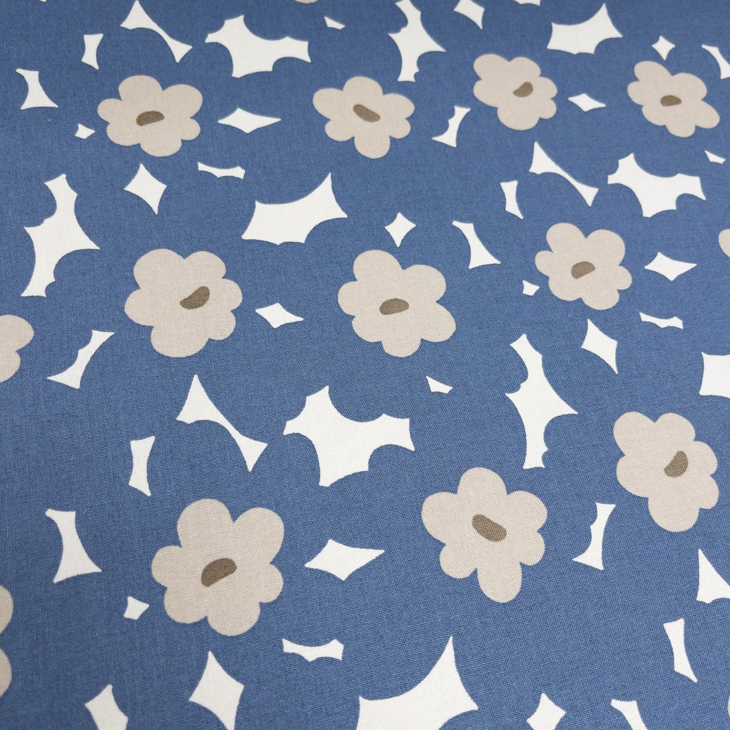 Kobayashi | Nordic flowers 北歐拼色花朵 | cotton printed canvas 純棉