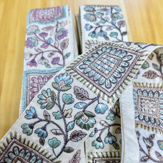 embroidery webbing 刺繡帶 | multicolor square 多色方框 5.5cm
