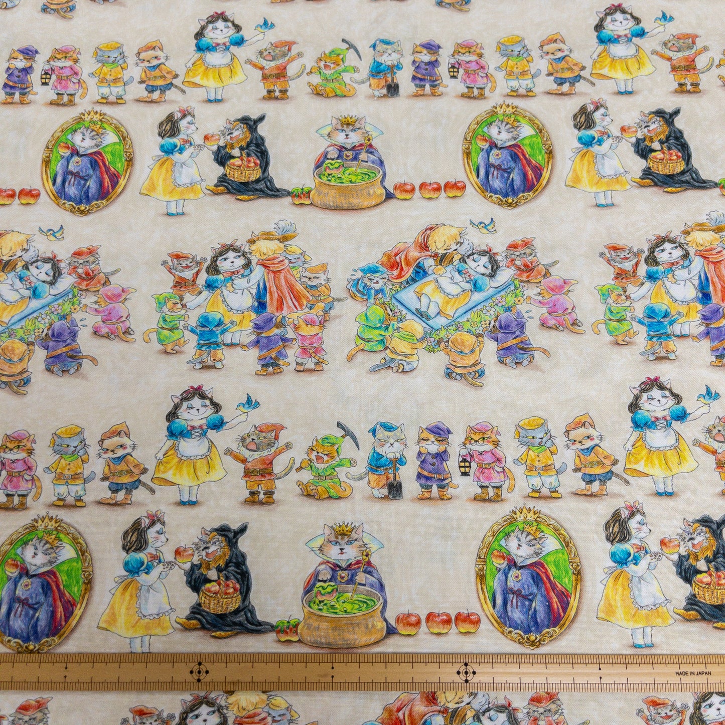 Japan | 『Hoyoka』Snow White Cats 白雪貓貓 | cotton printed sheeting 純棉