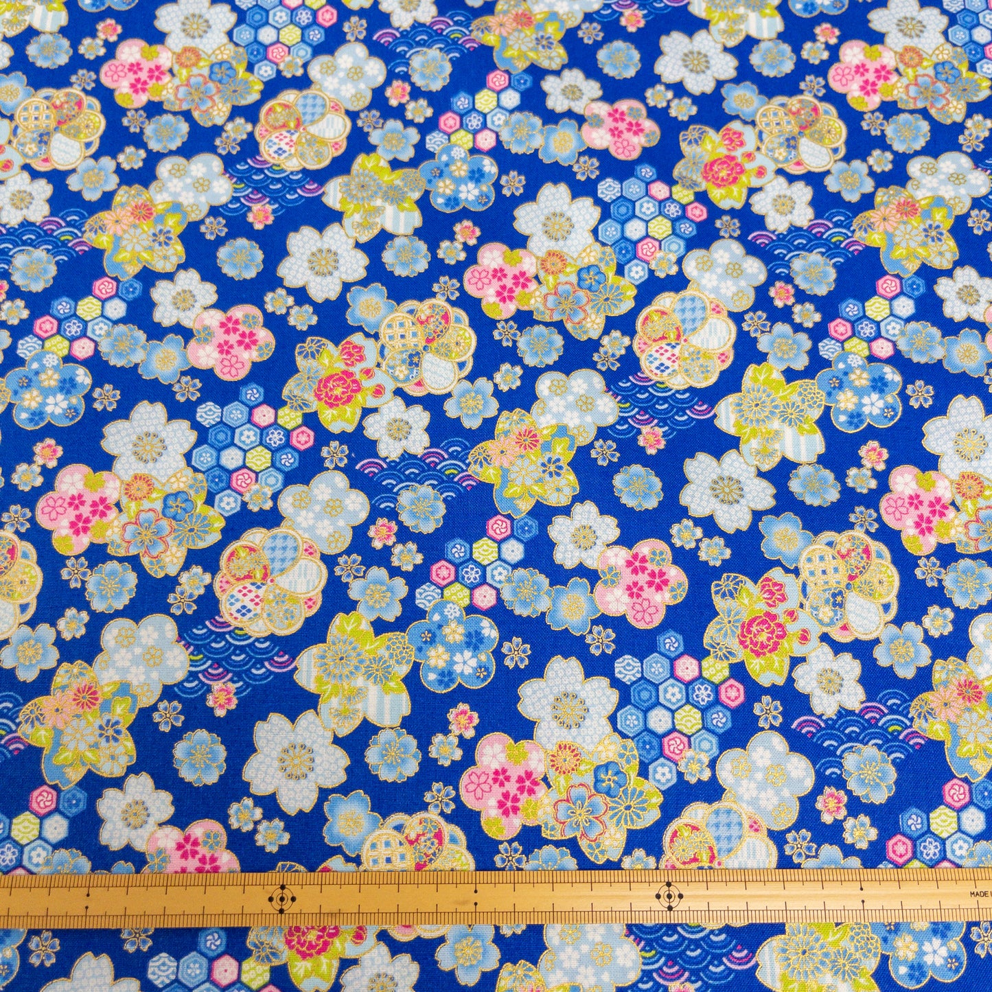 Japan | japanese gilded sakura 燙金櫻花 | cotton printed sheeting 純棉
