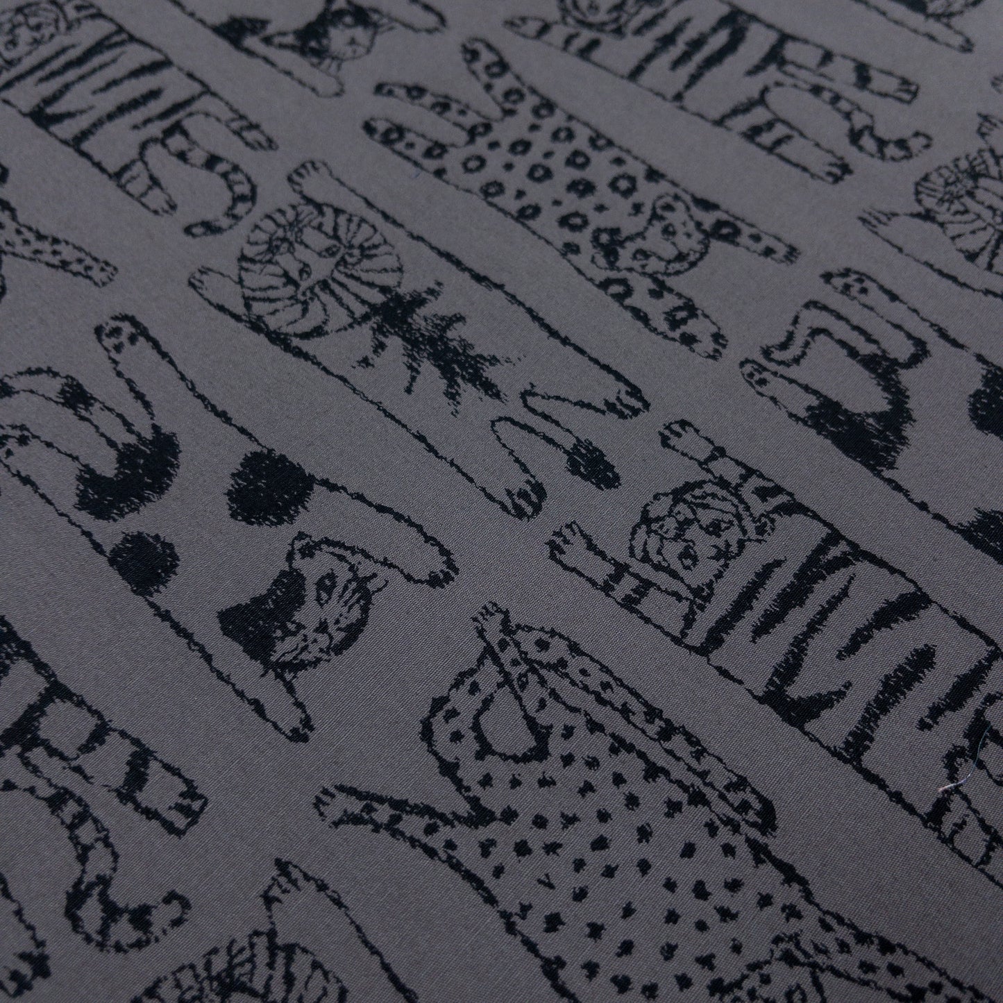 Japan | lying animals 趴趴動物 | cotton printed 40s 純棉