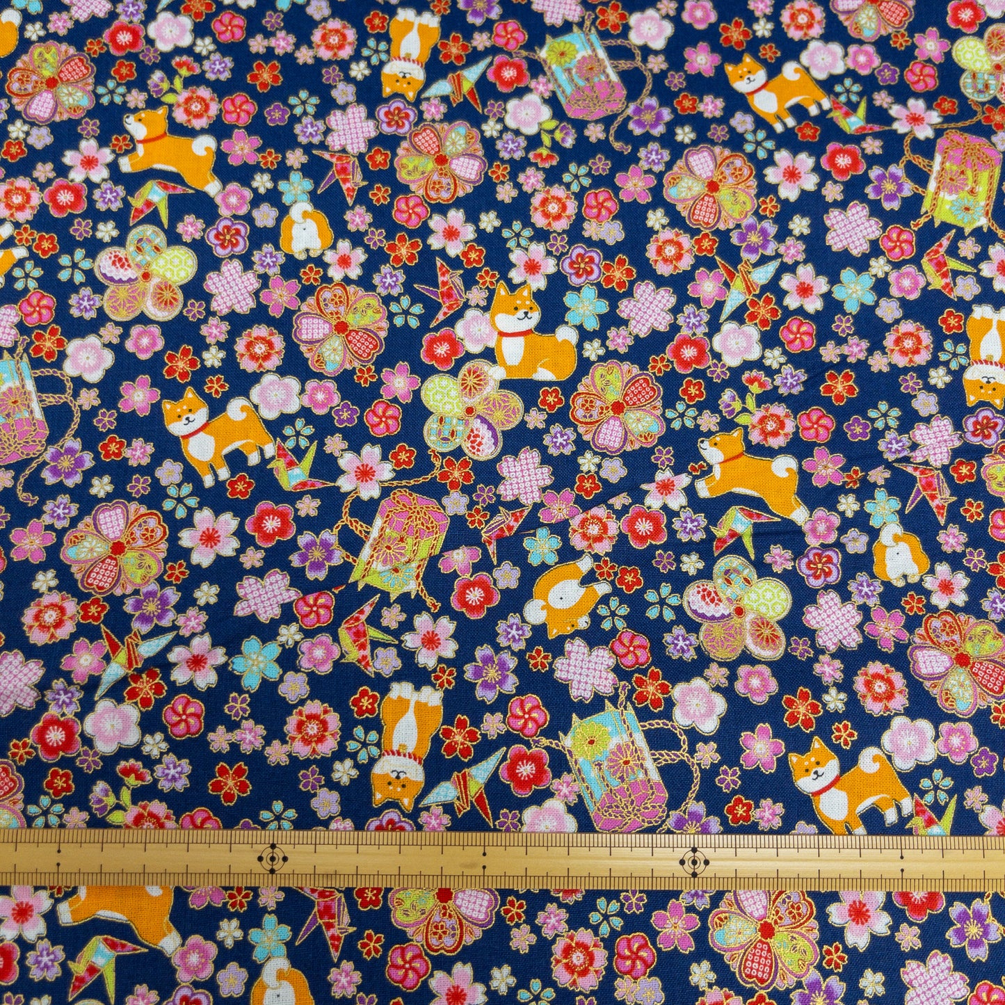 Japan| Foil-stamped shiba sakura柴犬燙金櫻花 | cotton printed sheeting 純棉