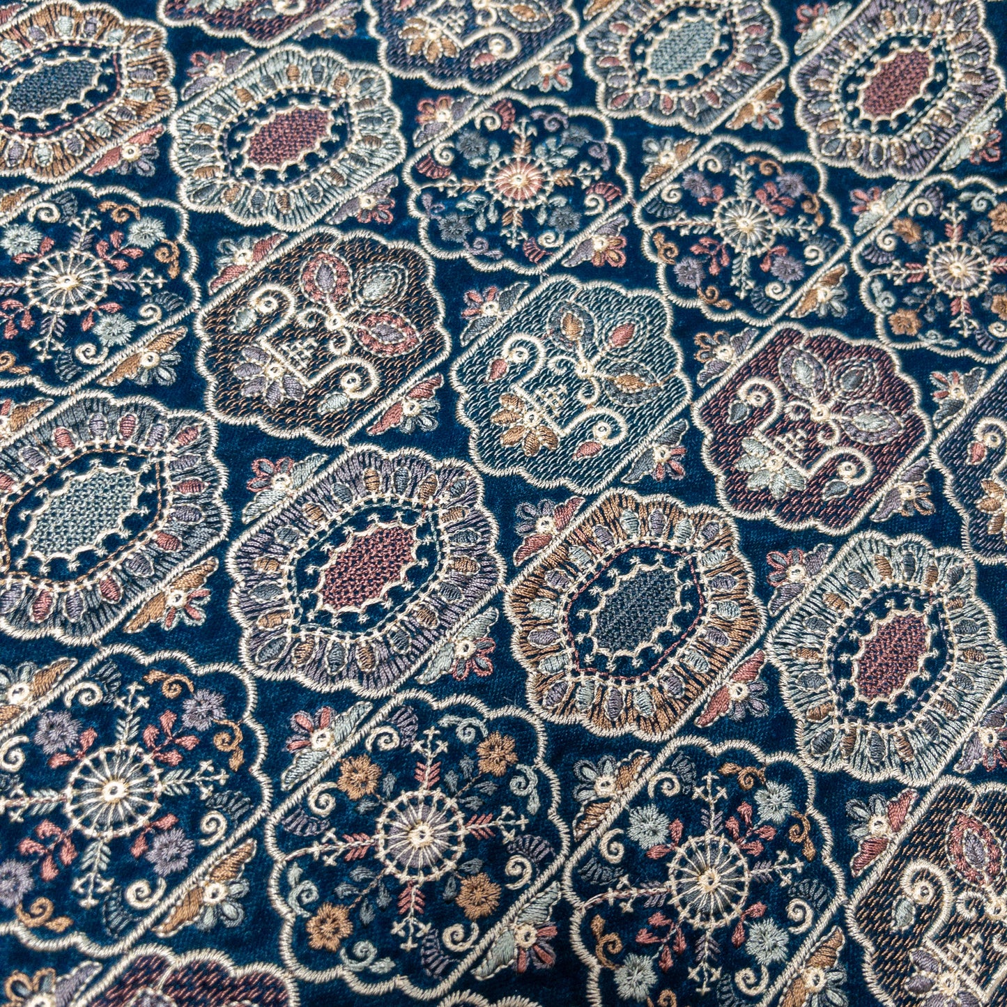 India | Peacock blue ethnic embroidery fabric 孔雀藍民族風絨毛面刺繡布