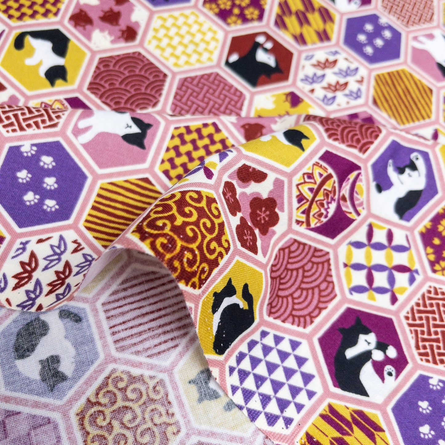 Japan | japanese cats 和風鑽紋貓貓 | cotton printed sheeting 純棉