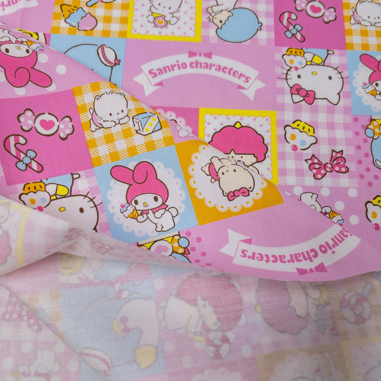 Japan | Sanrio Family 拼格仔 | cotton printed oxford 純棉