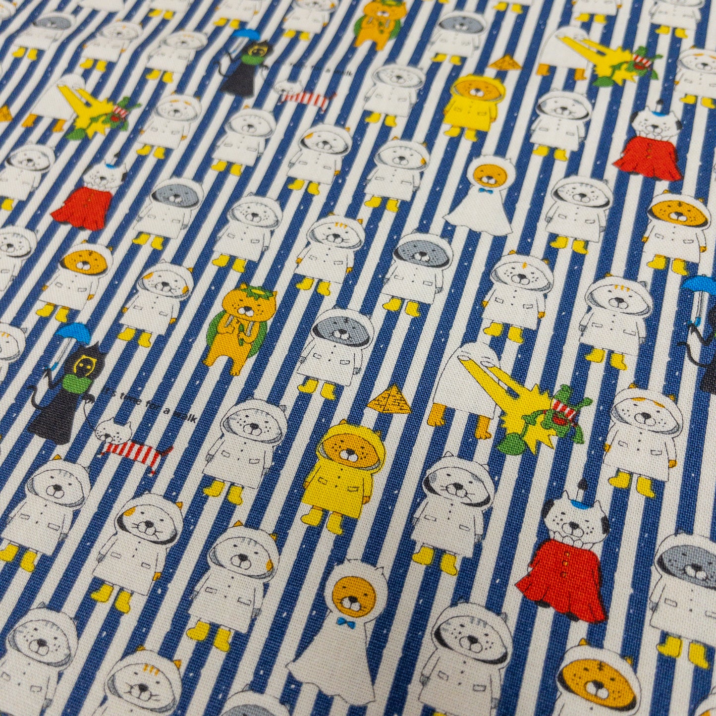 Kobayashi | raincoats cats 雨衣貓貓 | cotton canvas 純棉