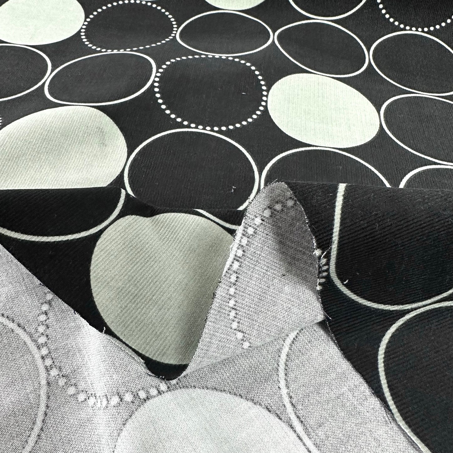 Japan | circle 圓形 圓圈 點 | cotton printed corduroy 薄燈芯絨