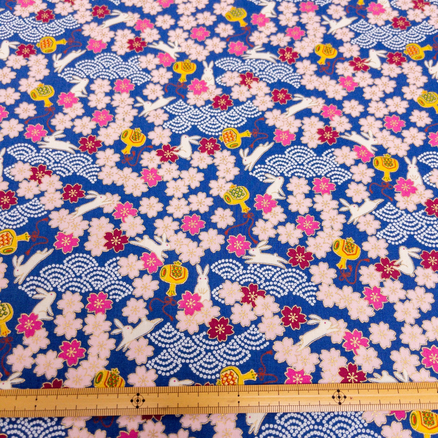 Kobayashi | gold gilded Sakura bunny 燙金櫻花兔 | cotton printed broad