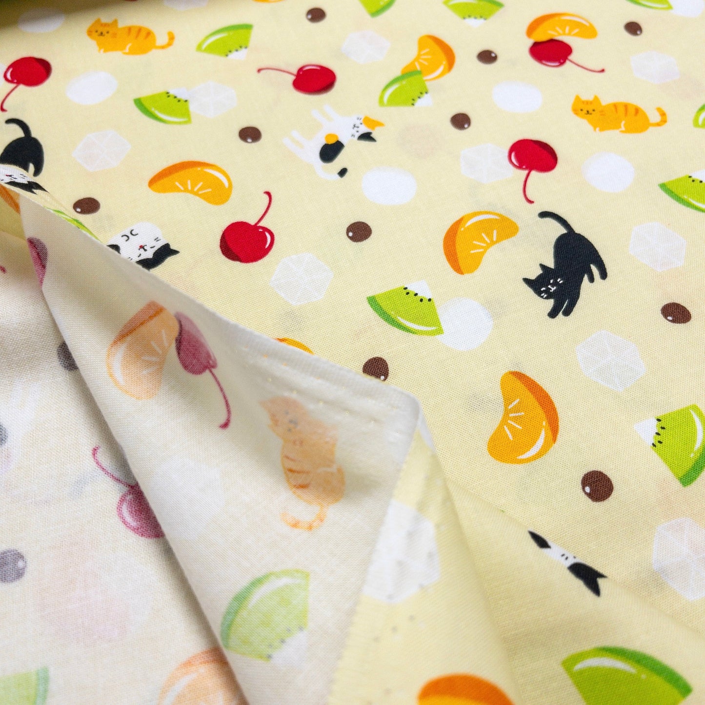 Japan | fruit cat 水果貓貓 | cotton printed sheeting 純棉