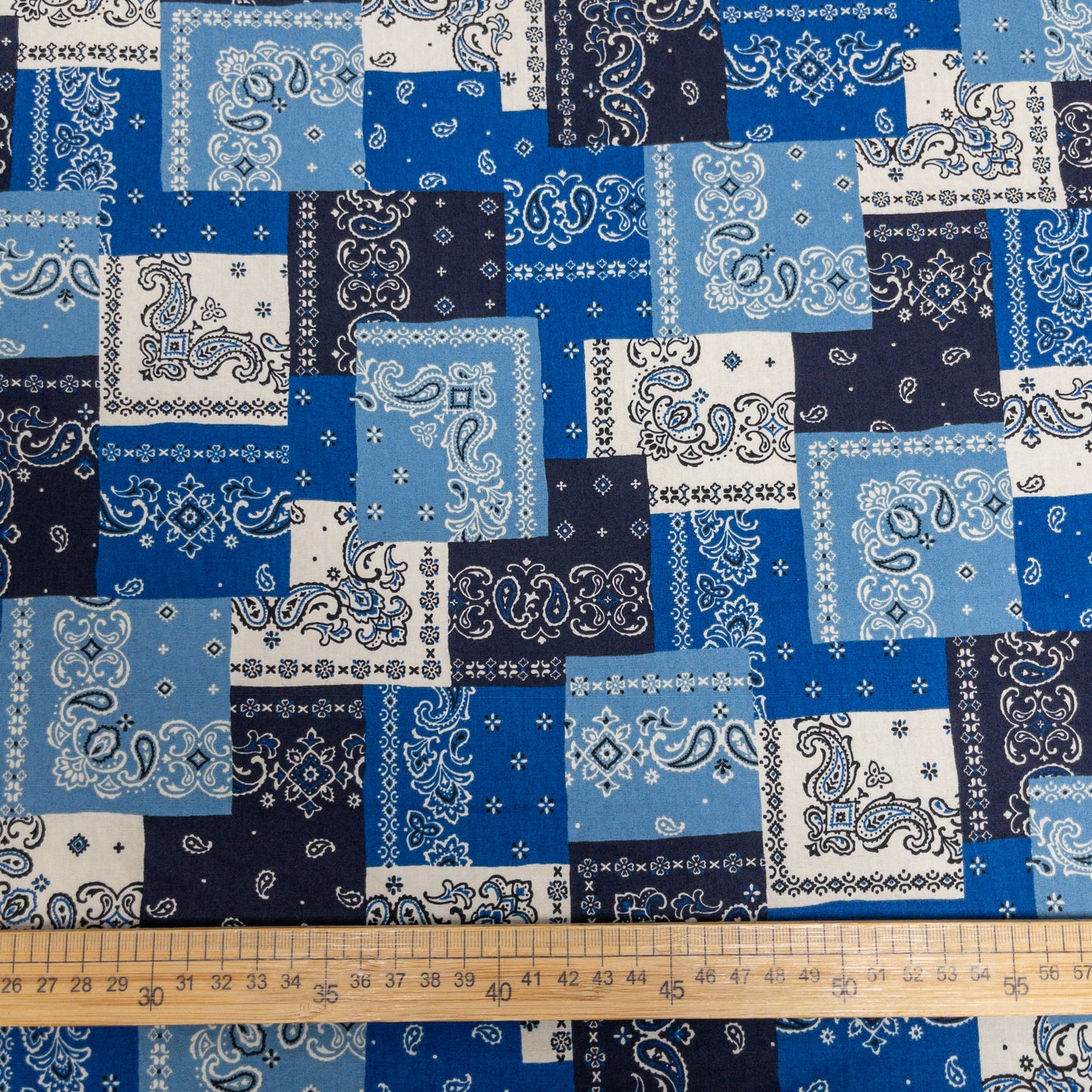 Japan | Classic Gingham Patchwork 經典圖案格仔拼布 | cotton printed sheeting