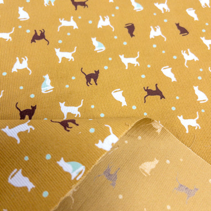 Japan | cat dots 貓貓波點 | cotton printed corduroy 薄燈芯絨