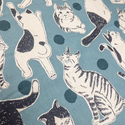 Kobayashi | Nordic Polka Dot Cat 波點大貓 | cotton linen 棉麻