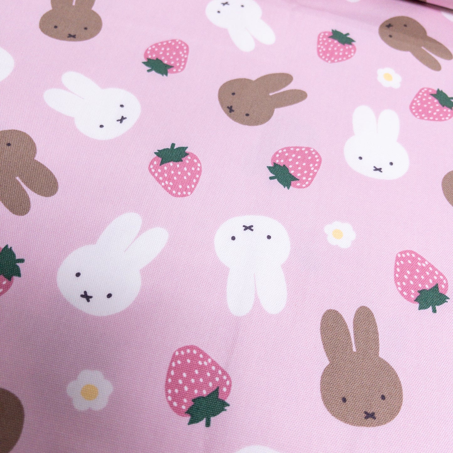 Japan | miffy & strawberry | cotton printed Oxford 純棉