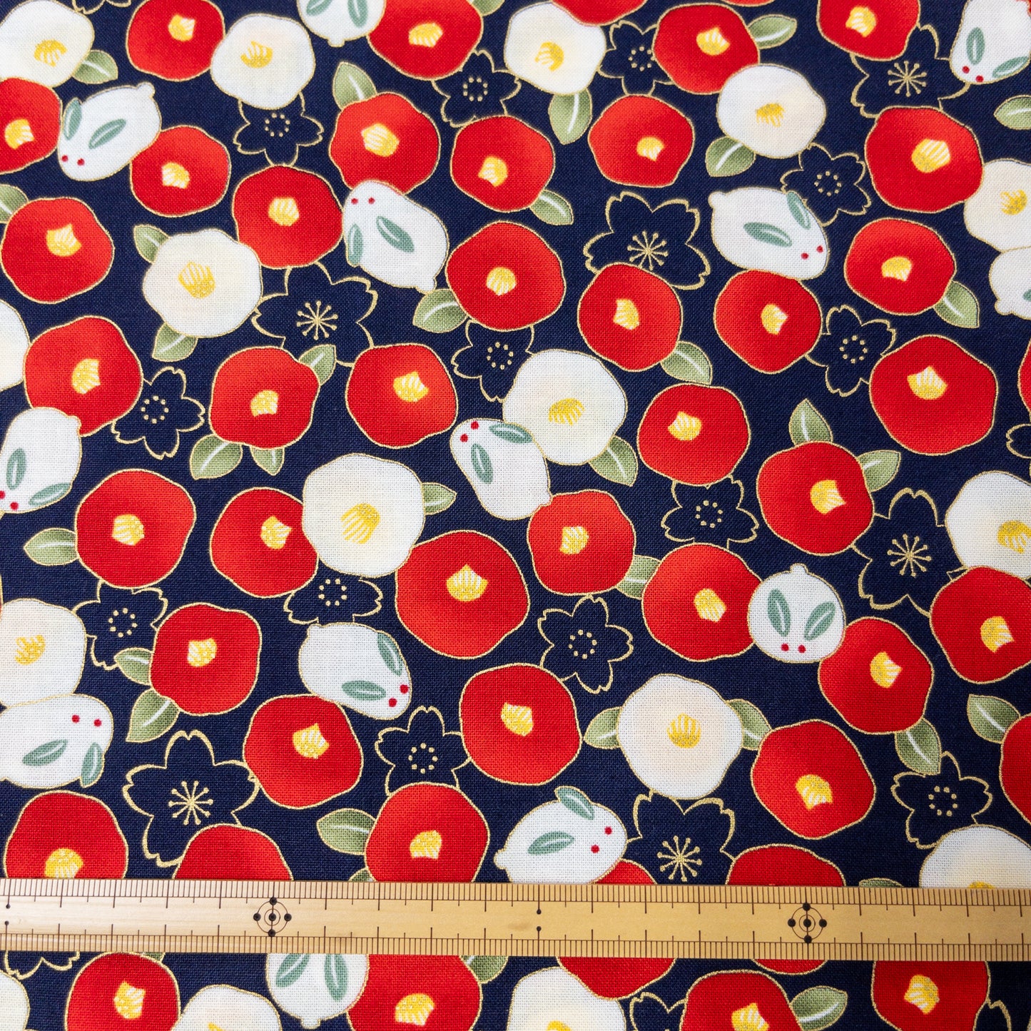 Quilt Gate | rabbit wagashi 白兔和菓子山茶花 | cotton printed sheeting 純棉
