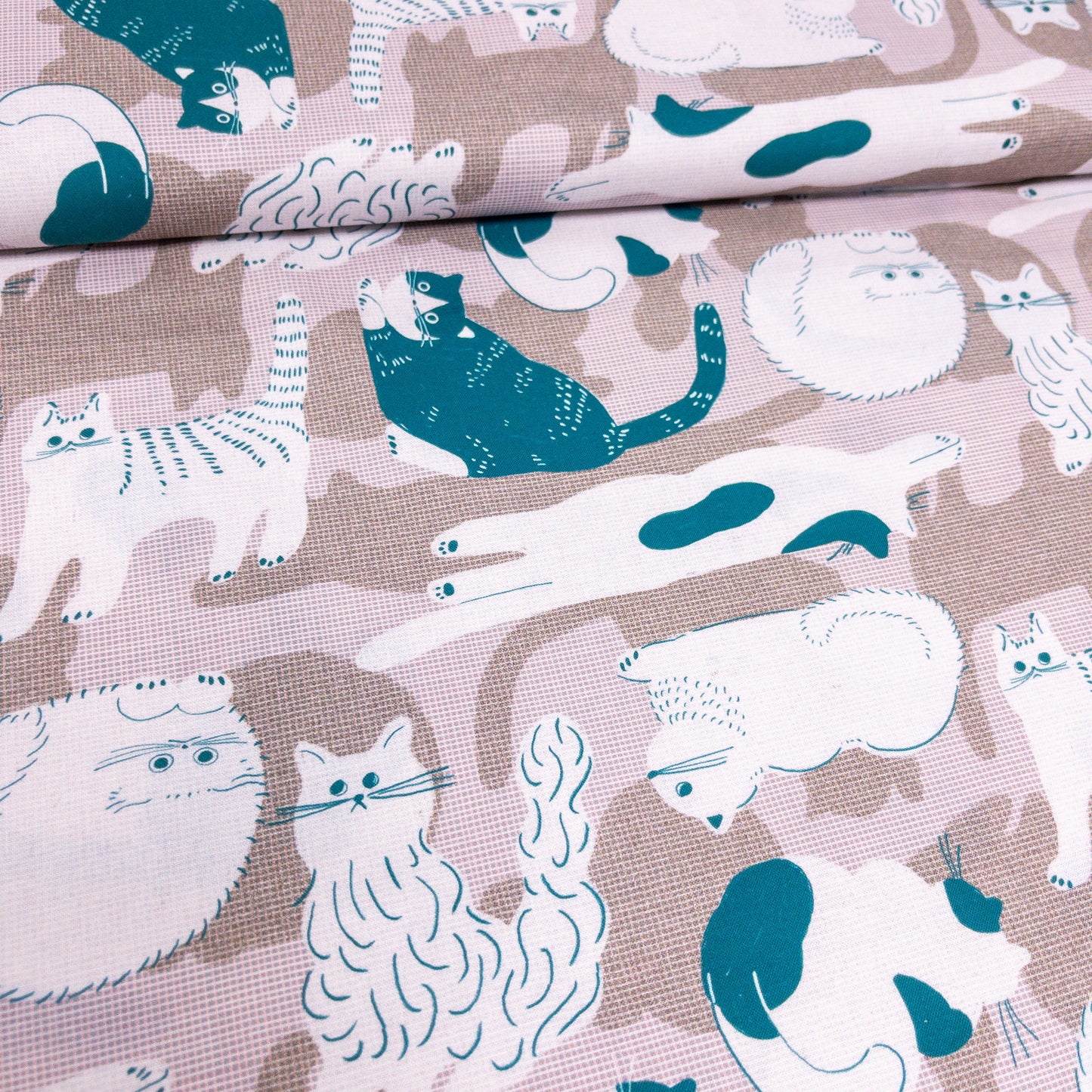 nora. | hairy cat 毛茸茸貓貓 | cotton printed sheeting 純棉