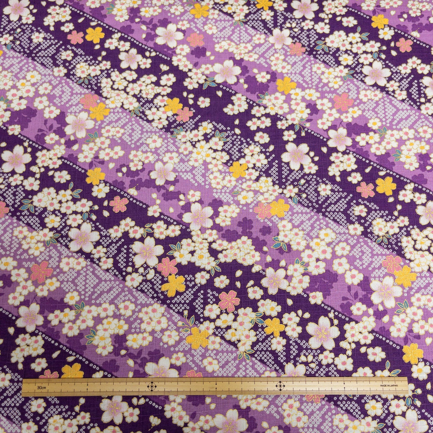 Japan | japanese hot stamping flower pattern 燙金斜紋櫻花 | cotton printed poplin 竹節純棉