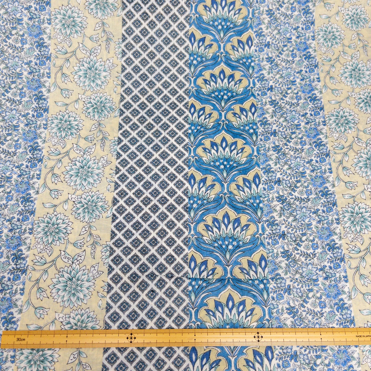 Japan | flowers 直條花紋拼圖 | cotton printed cloth 純棉