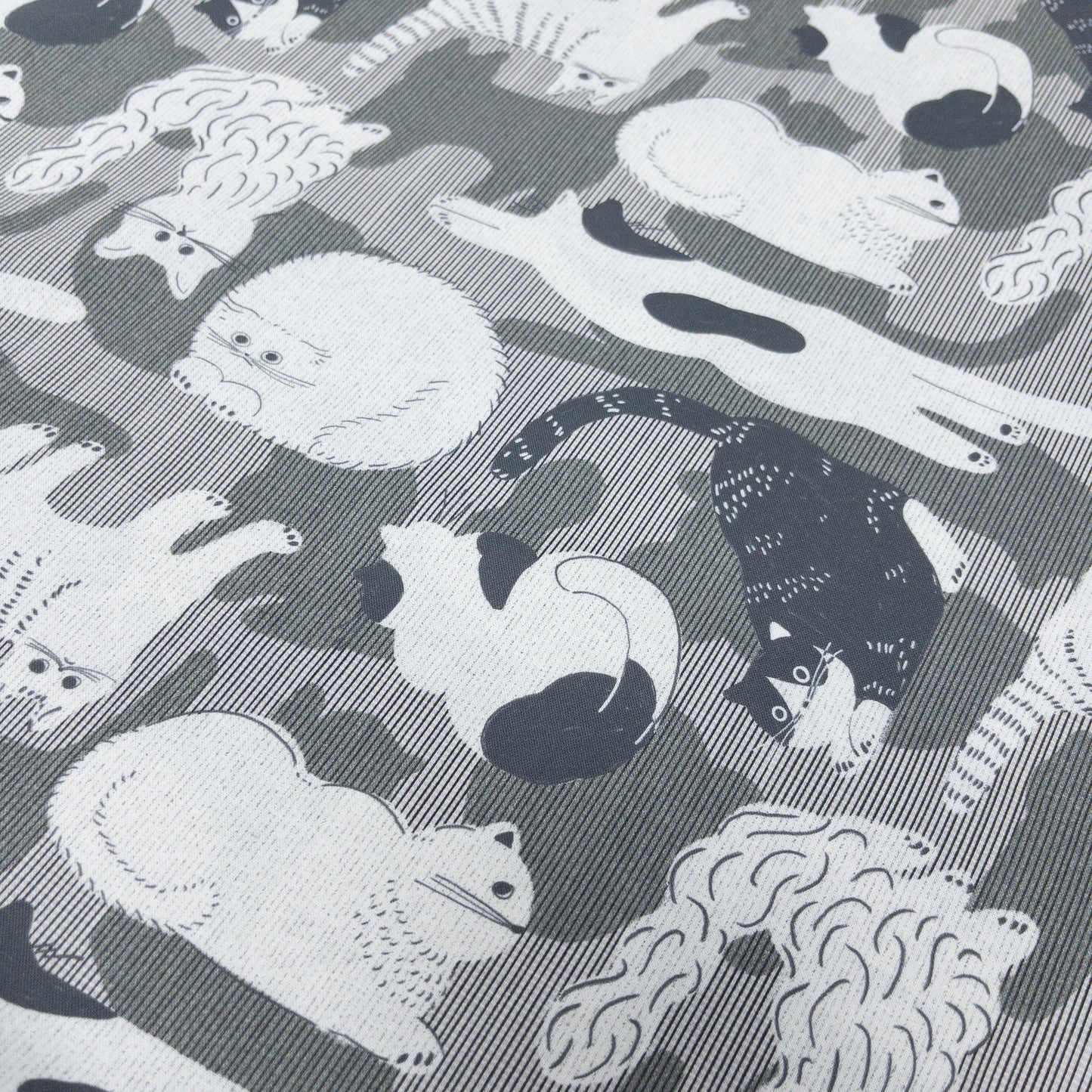 nora. | hairy cat 毛茸茸貓貓 | cotton printed sheeting 純棉