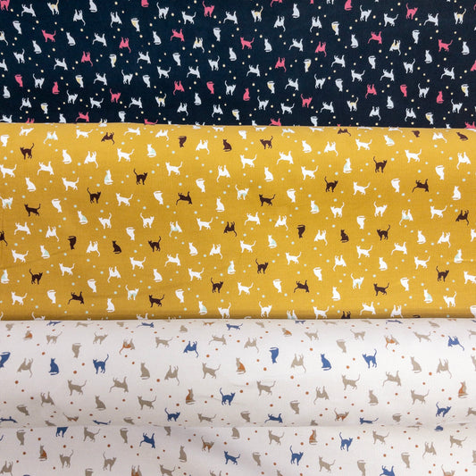 Japan | cat dots 貓貓波點 | cotton printed corduroy 薄燈芯絨