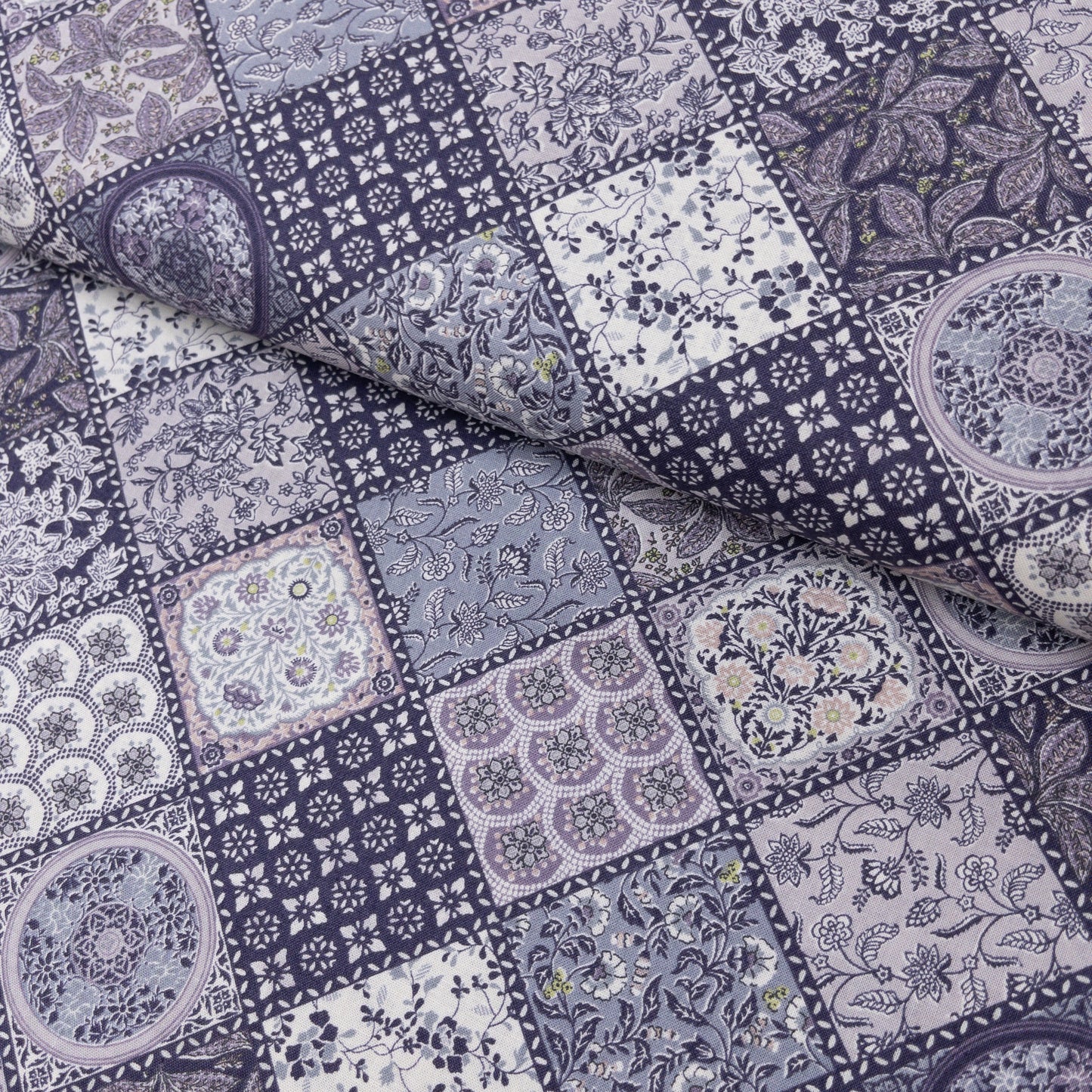 Japan | argyle pattern 菱形花磚 | cotton printed shirting 純棉
