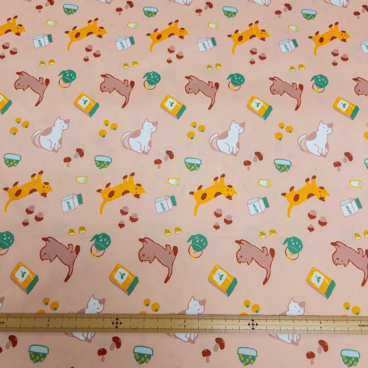 Korea | 牛奶貓貓 | waterproof fabric 防水布