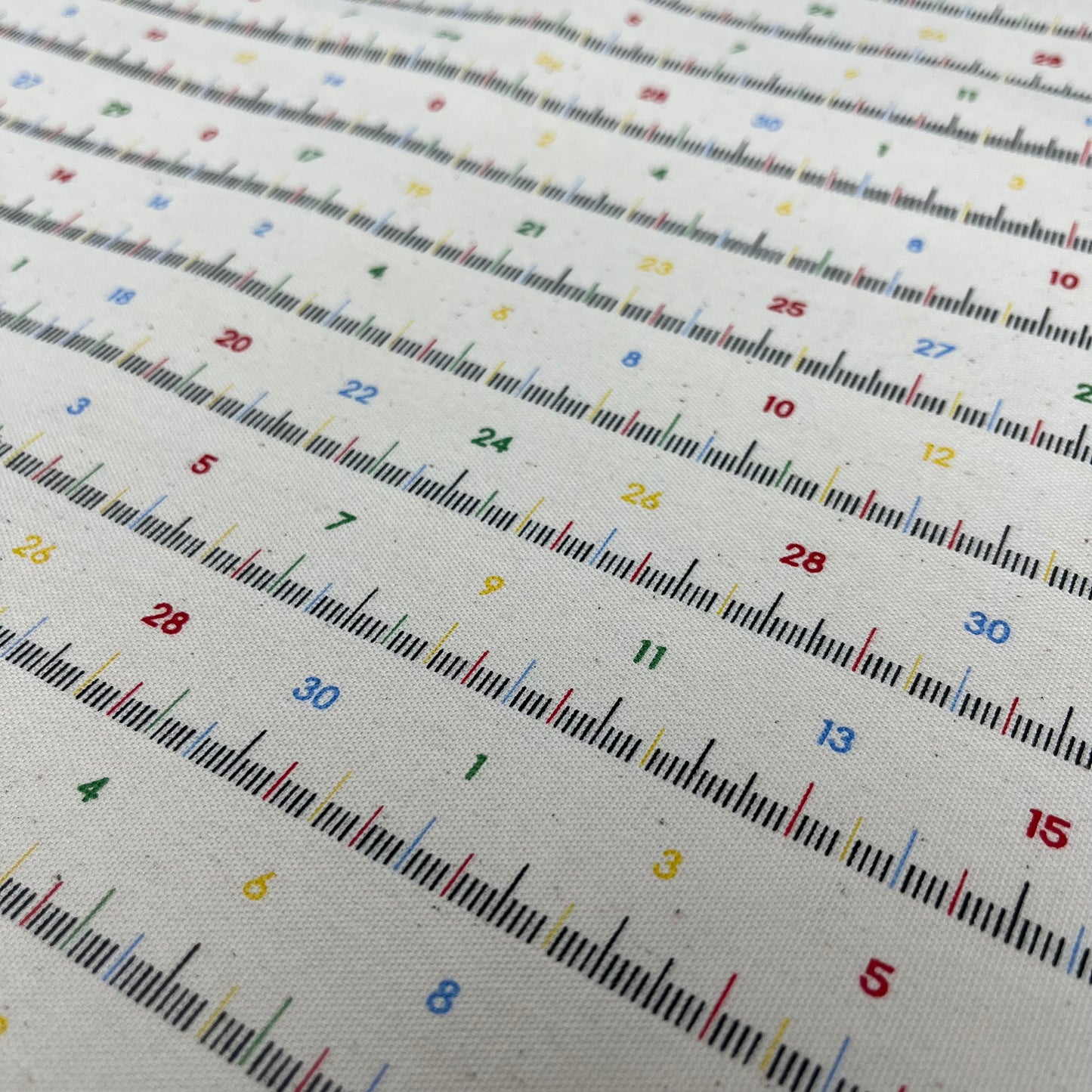 Japan | colored scale pattern 彩色刻度間尺圖案 | cotton printed oxford 純棉