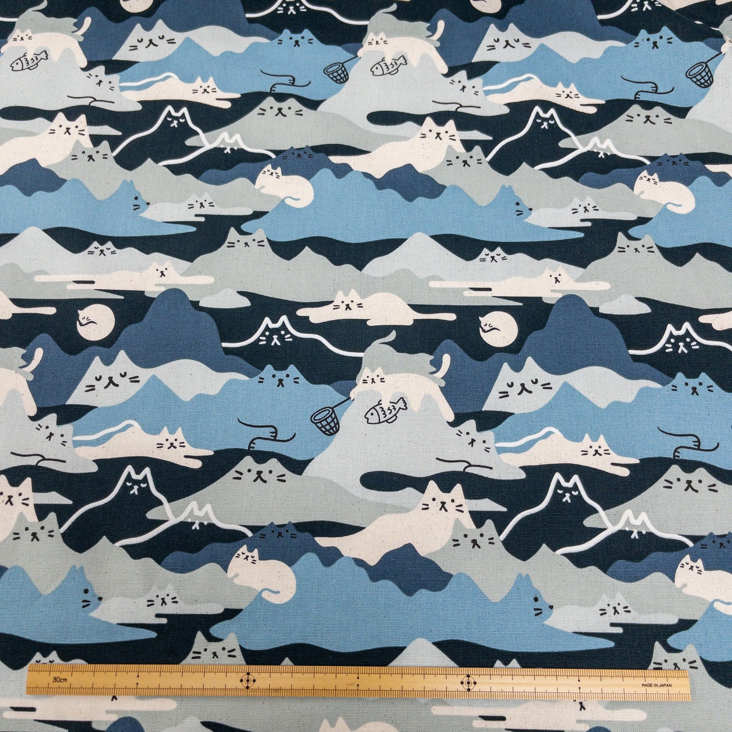 Taiwan | cat hill 貓貓山 | cotton printed oxford 純棉