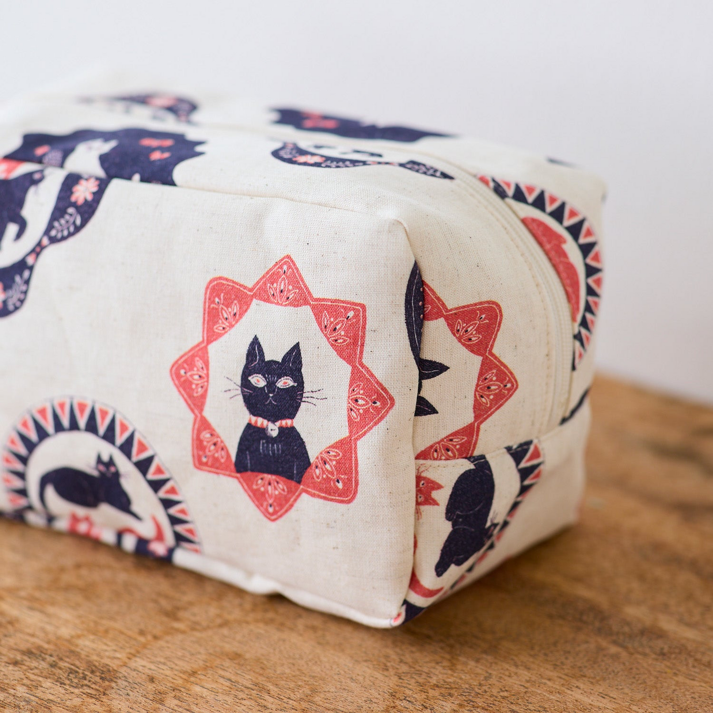 Sanae Sugimoto | Cat Days | cotton linen 棉麻